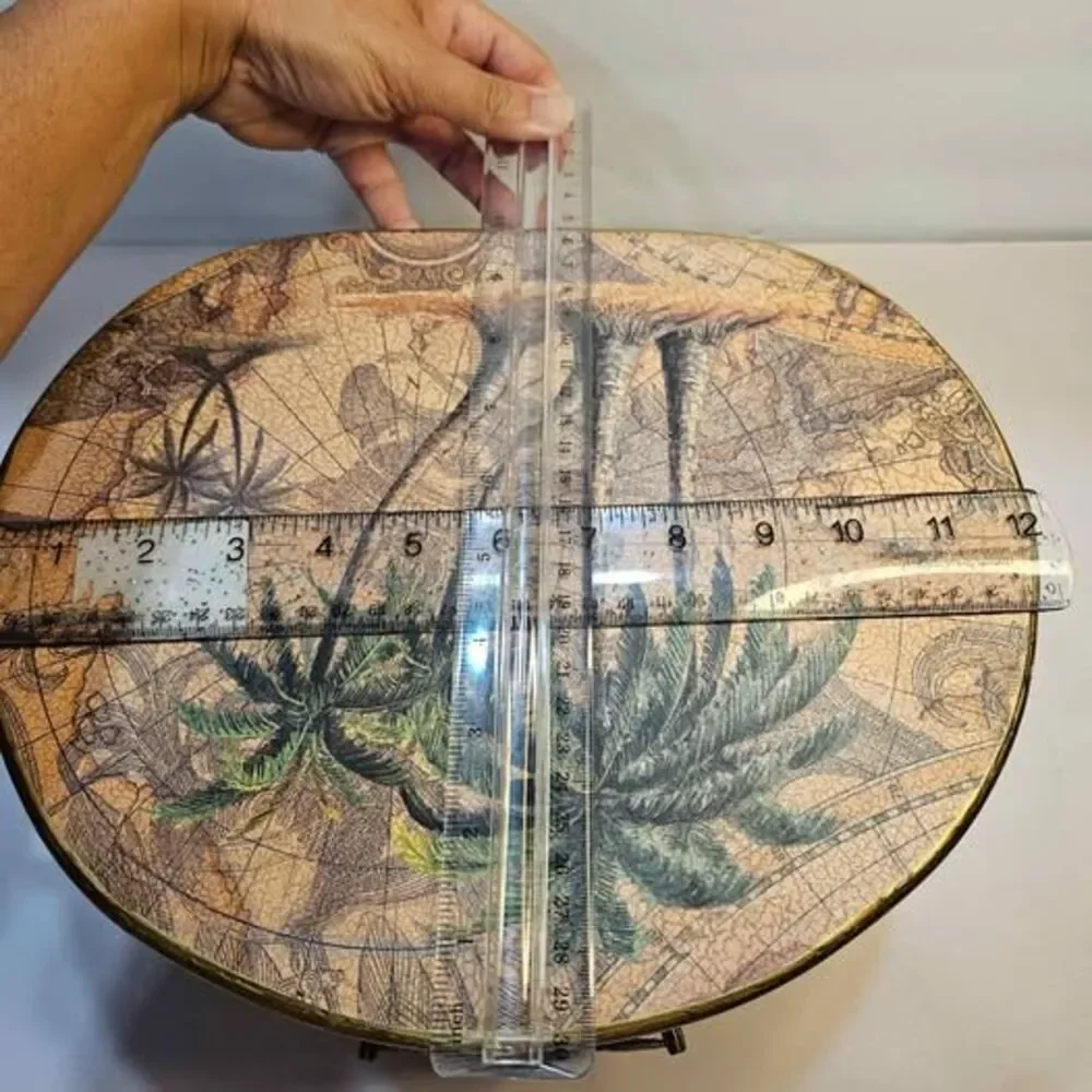 Vintage Style Tropical Palm Tree Map Oval Storage Box